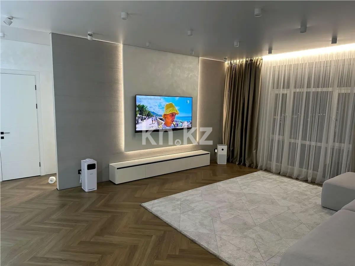 Продажа 3-комнатной квартиры, 100 м², ул. Дюсембекова, дом  83/2 - Продажа квартир без посредников в Караганде фото 1 из 7