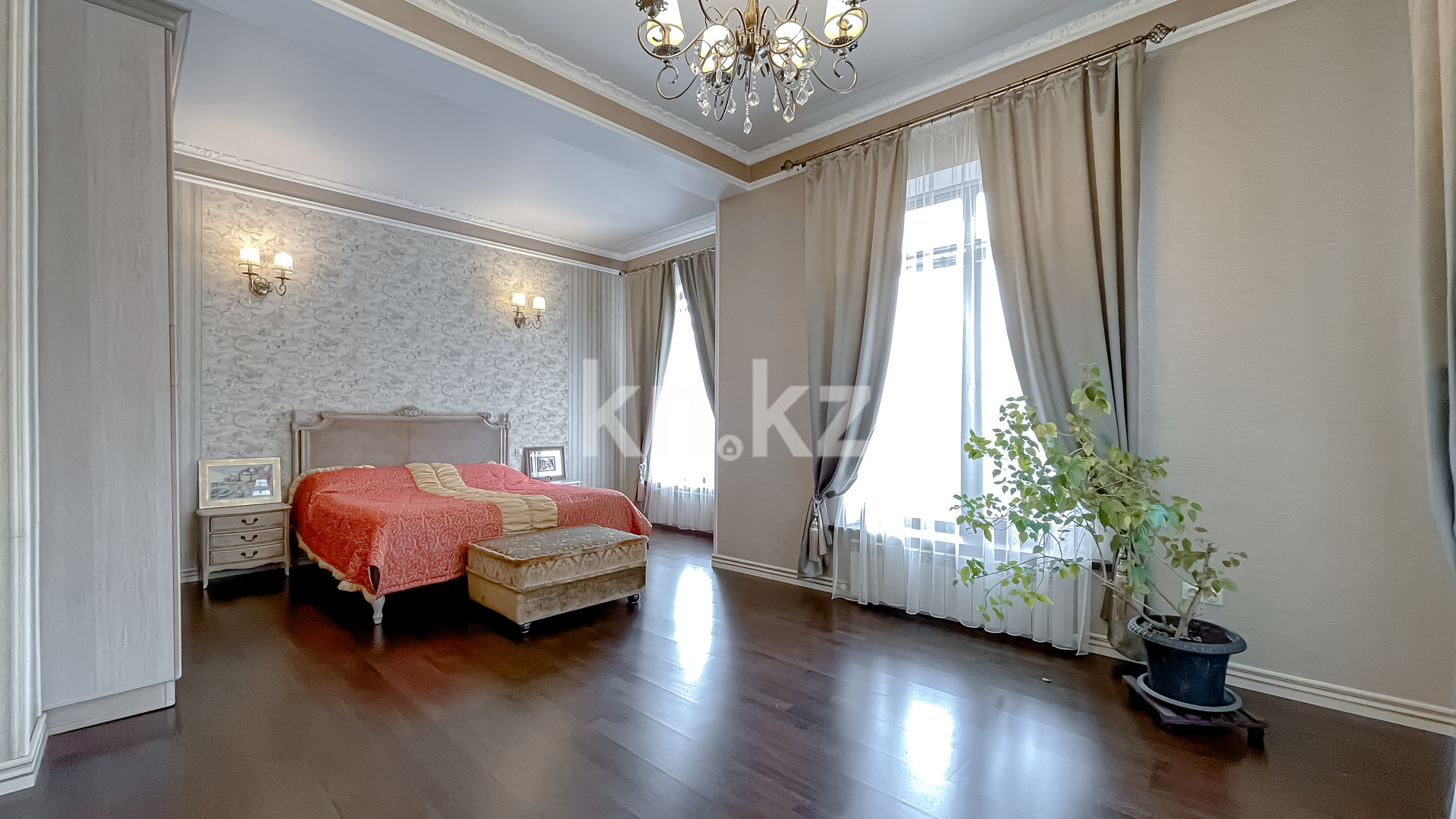 Аренда 6-комнатного дома, 380 м² - Аренда недвижимости в Алматы фото 6 из 19