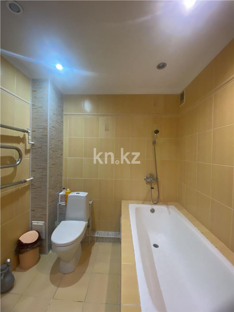 Продажа 3-комнатной квартиры, 62 м², мкр-н 19, дом  74 - Продажа квартир в Караганде фото 12 из 19