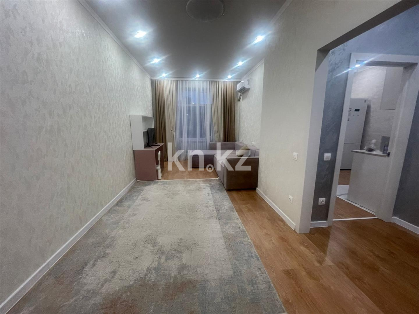 Продажа 1-комнатной квартиры, 41 м², ул. Ашимова, дом  21 блок А - Продажа  однокомнатных квартир в Караганде фото 1 из 8