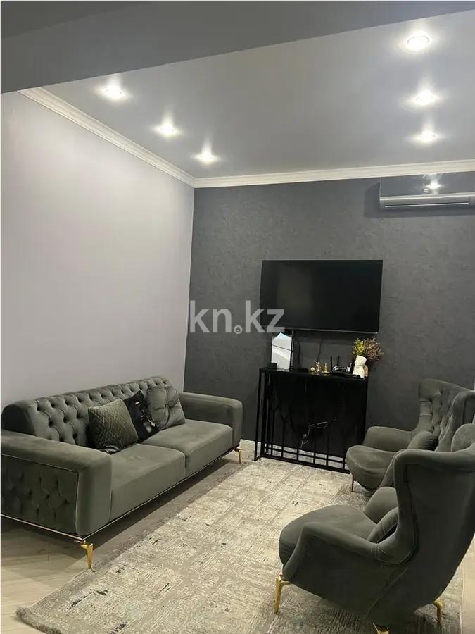 Продажа 4-комнатной квартиры, 100 м², пр. Абая, дом  164 - Продажа  четырехкомнатных квартир в Алматы фото 1 из 5