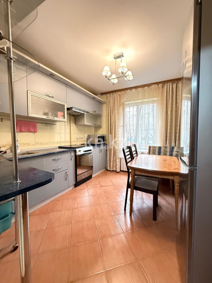 Продажа 3-комнатной квартиры, 70 м², ул. Жандосова, дом  37В в Алматы - фото 11