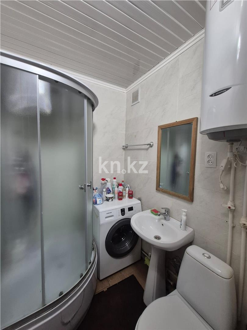 Продажа 3-комнатной квартиры, 57 м², ул. Магнитогорская - Продажа квартир в Караганде с фото фото 8 из 12