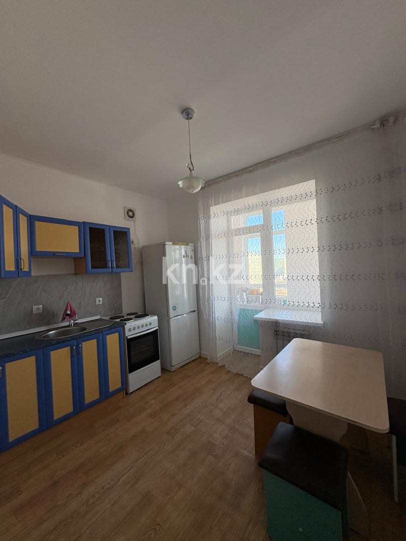 Аренда 1-комнатной квартиры, 40 м², ул. Айтматова, дом  23 - Аренда  однокомнатных квартир помесячно в Астане с фото фото 1 из 9