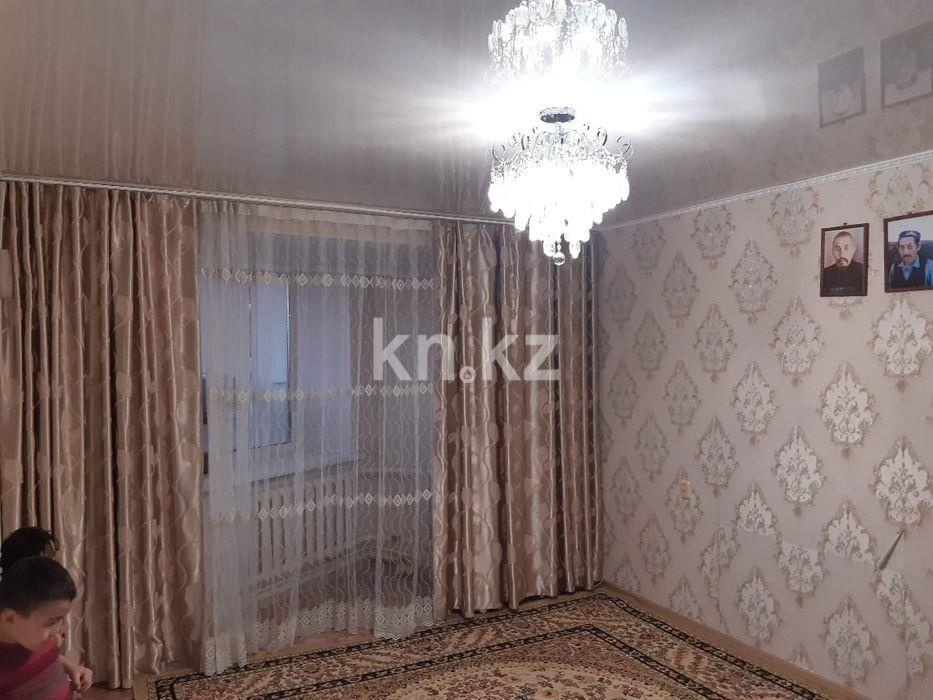 Продажа 3-комнатной квартиры, 60 м², мкр-н Восток-3 - Продажа  трехкомнатных квартир в Караганде фото 1 из 10