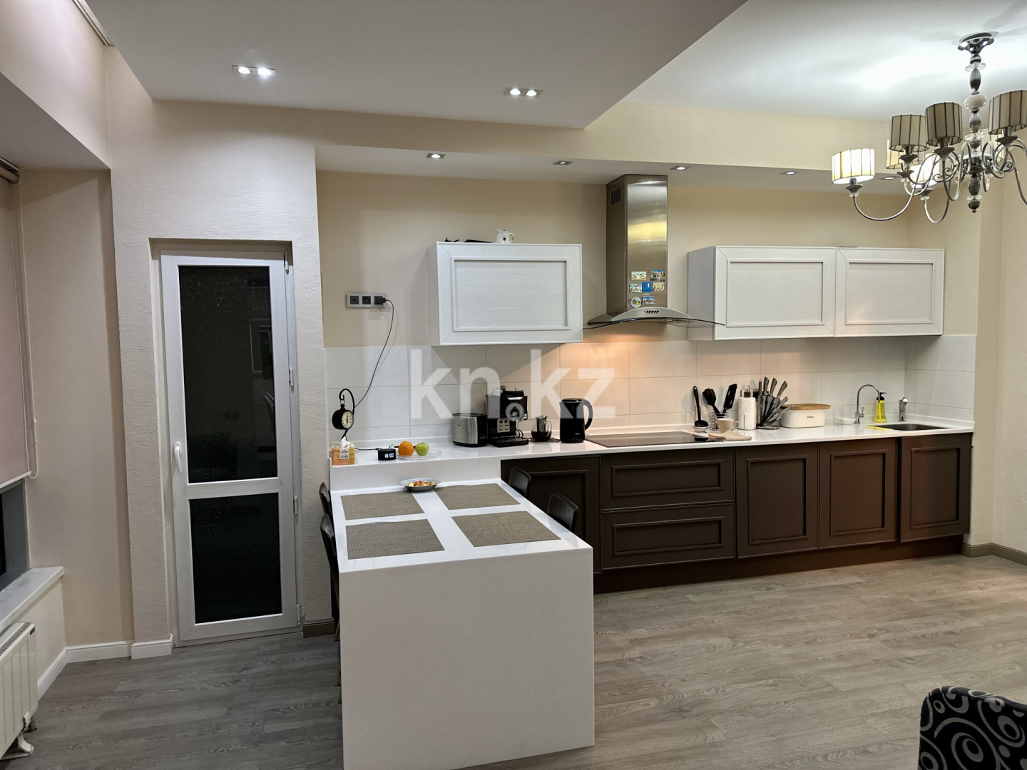 Продажа 4-комнатной квартиры, 159 м², бул. Бухар Жырау, дом  27/5в - ул. Маркова - Продажа квартир в Алматы фото 10 из 24