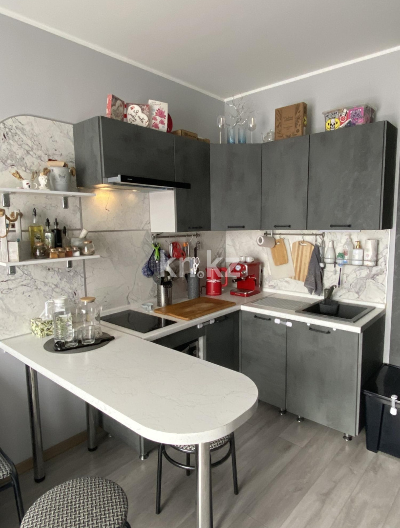 Аренда 1-комнатной квартиры, 33 м², ул. Жандосова, дом  150/2 - ул. Щепкина - Аренда квартир помесячно в Алматы фото 1 из 2