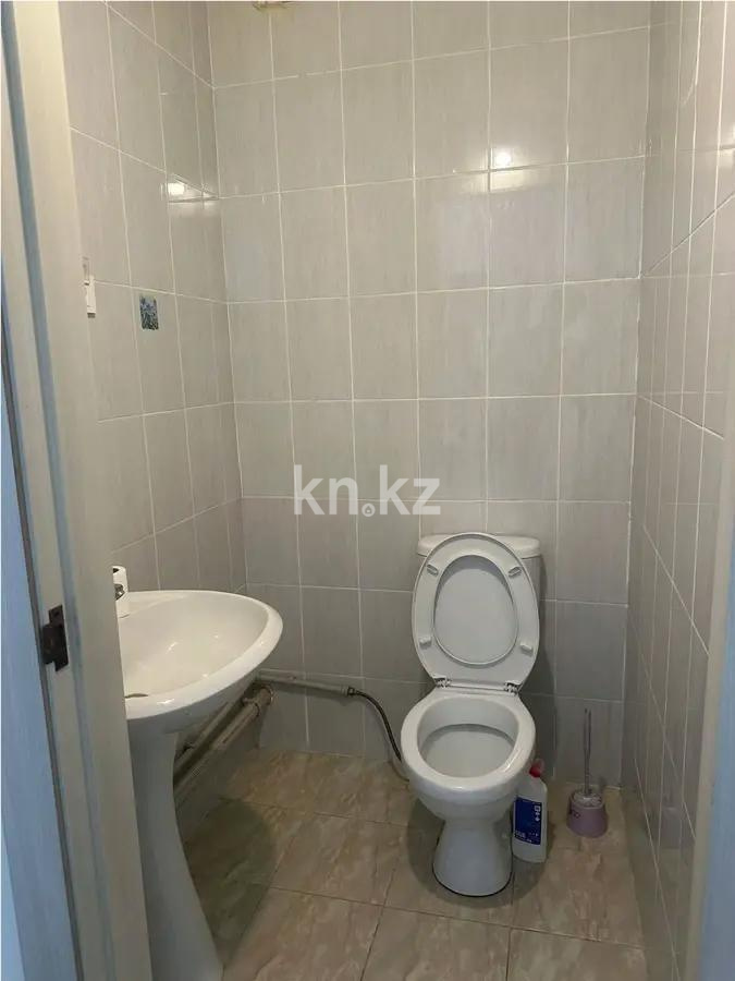 Продажа 3-комнатной квартиры, 71 м², мкр-н Дарабоз, дом  25 в Алматы - фото 4