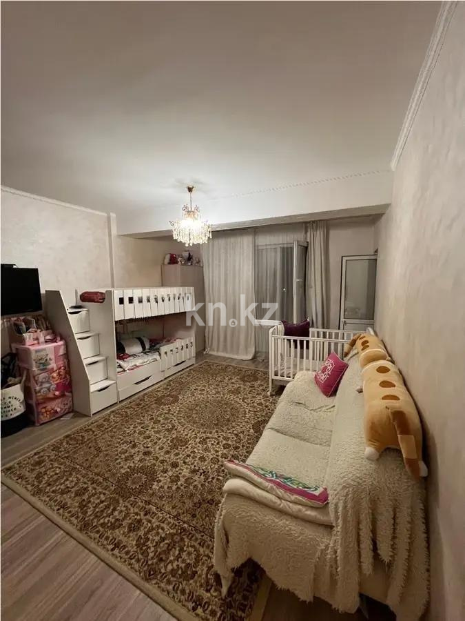Продажа 2-комнатной квартиры, 65 м², мкр-н Аксай-5, дом  3б - Продажа квартир в Алматы фото 1 из 6