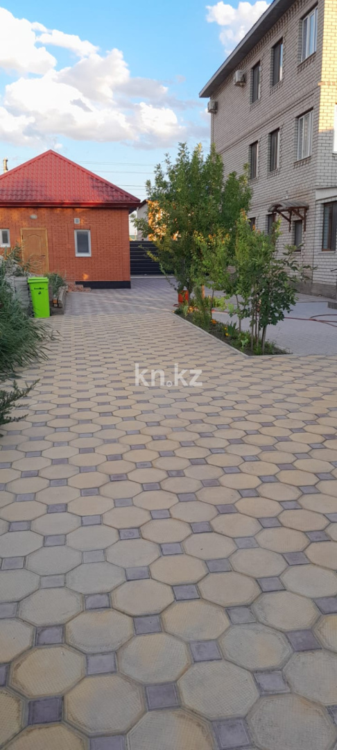 Продажа 8-комнатного дома, 338 м², ул. Кастеева, дом  13 - Продажа и аренда недвижимости в Атырау фото 3 из 18