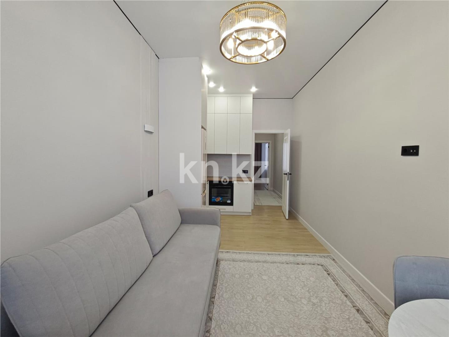 Продажа 2-комнатной квартиры, 38 м², пр. Мангилик Ел - Продажа квартир в Казахстане фото 1 из 11