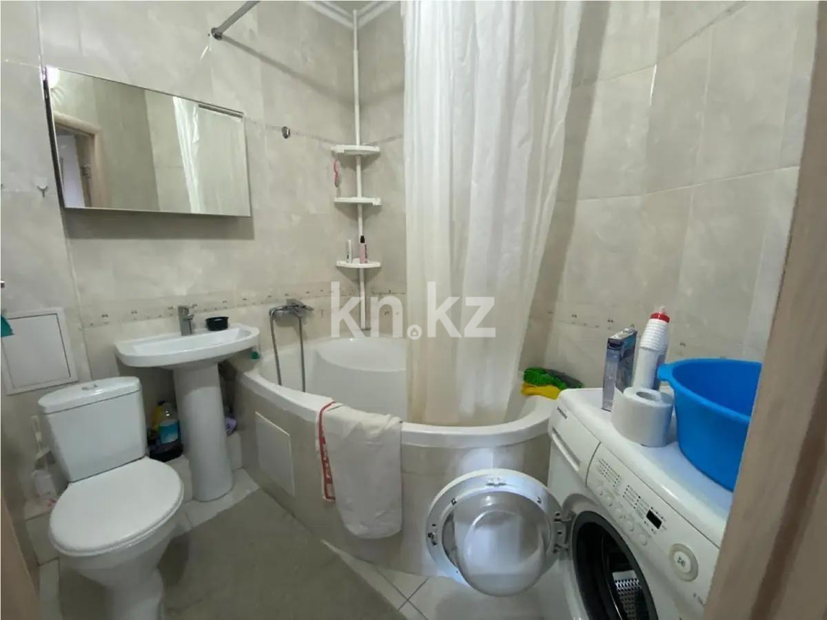 Продажа 3-комнатной квартиры, 72.8 м², ул. Сауран, дом  5д в Астане - фото 5