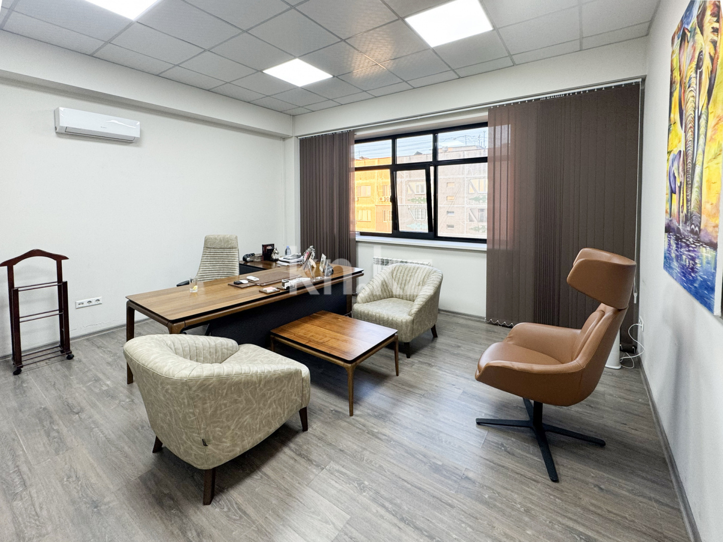 Аренда , ул. Ауэзова, дом  60 в Алматы