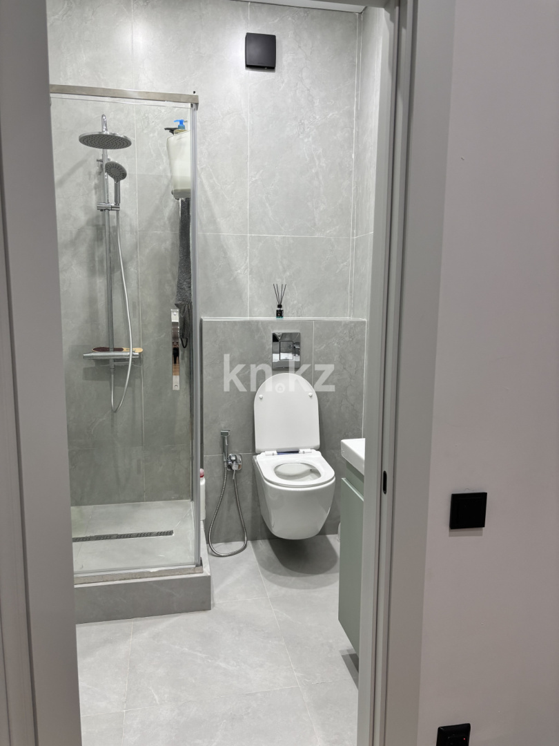 Продажа 4-комнатной квартиры, 105 м², ул. Кулкыбаева, дом  13 - Продажа  четырехкомнатных квартир в Караганде фото 6 из 15