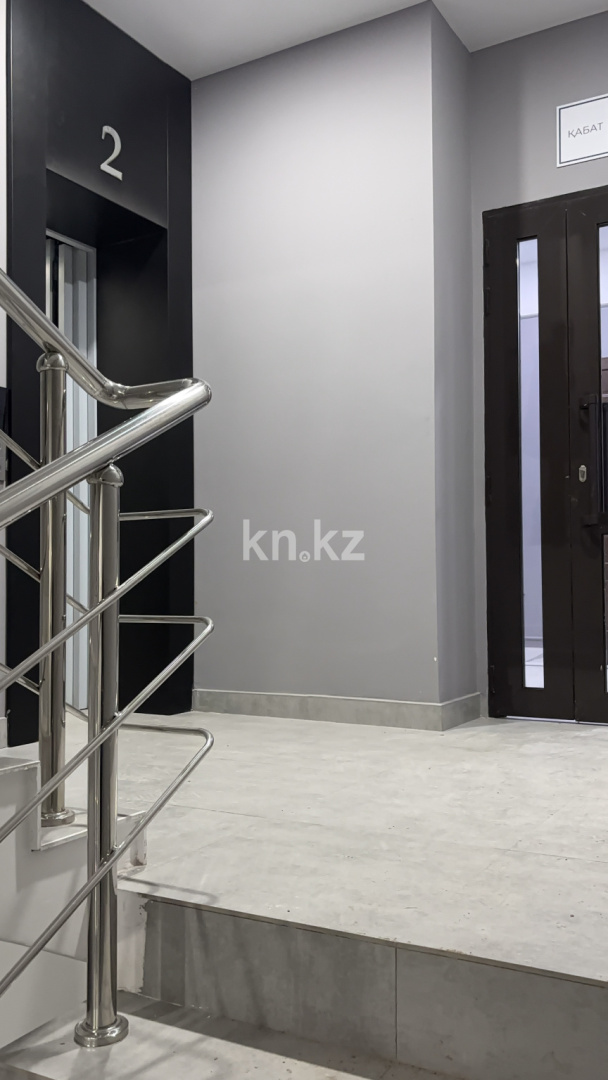 Аренда 3-комнатной квартиры, 90 м², пр. Республики, дом  49 - Аренда квартир помесячно в Караганде фото 36 из 37