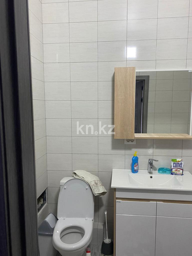 Продажа 3-комнатной квартиры, 75 м², ул. Дюсембекова - Продажа  трехкомнатных квартир в Караганде фото 9 из 11