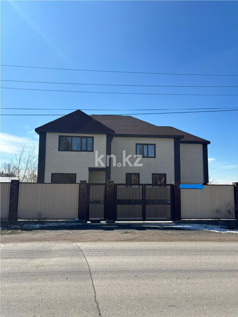 Продажа 6-комнатного дома, 298 м² - Продажа домов, коттеджей в Караганде - страница 4 фото 1 из 13