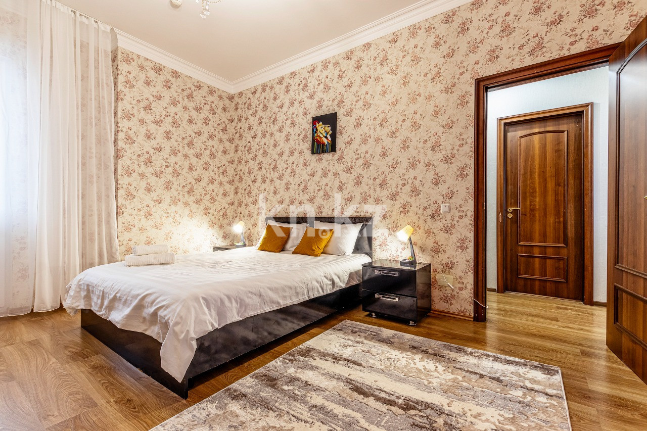 Аренда 3-комнатной квартиры посуточно, 130 м², ул. Кунаева, дом  35/1 - Аренда квартир посуточно в Астане с фото фото 30 из 37