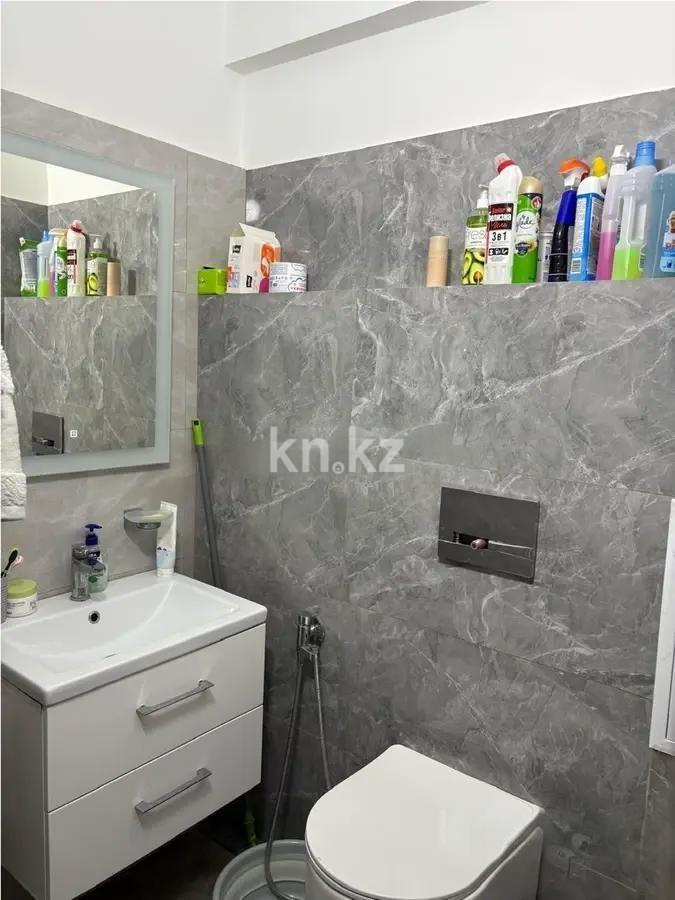 Продажа 4-комнатной квартиры, 91.6 м², ул. Толе би, дом  69 в Алматы - фото 5