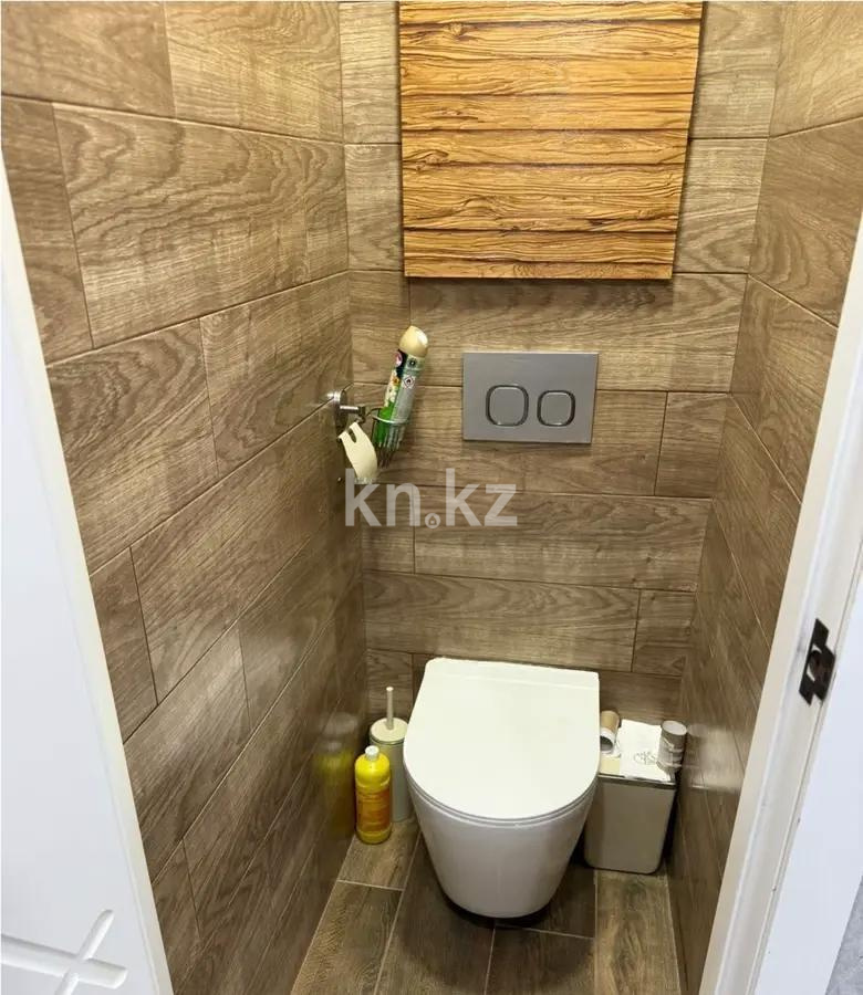 Продажа 3-комнатной квартиры, 60 м², ул. Ержанова, дом  20 - Продажа  трехкомнатных квартир в Караганде без посредников фото 3 из 3