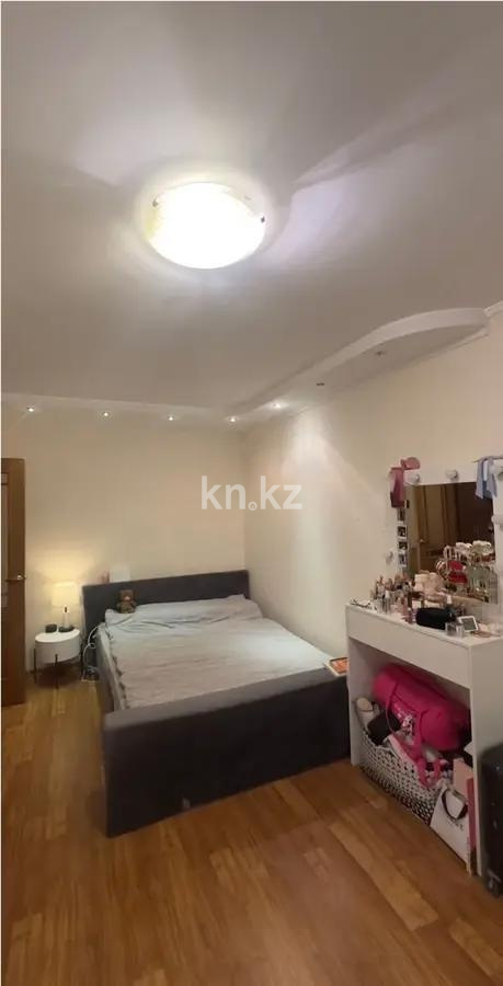 Продажа 1-комнатной квартиры, 33 м², мкр-н Коктем-2, дом  18 - Продажа квартир в Алматы фото 1 из 6