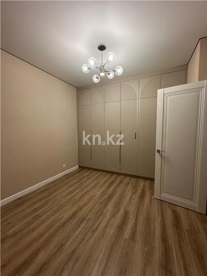 Продажа 3-комнатной квартиры, 79 м², ул. Е-669, дом  4 в Астане - фото 3