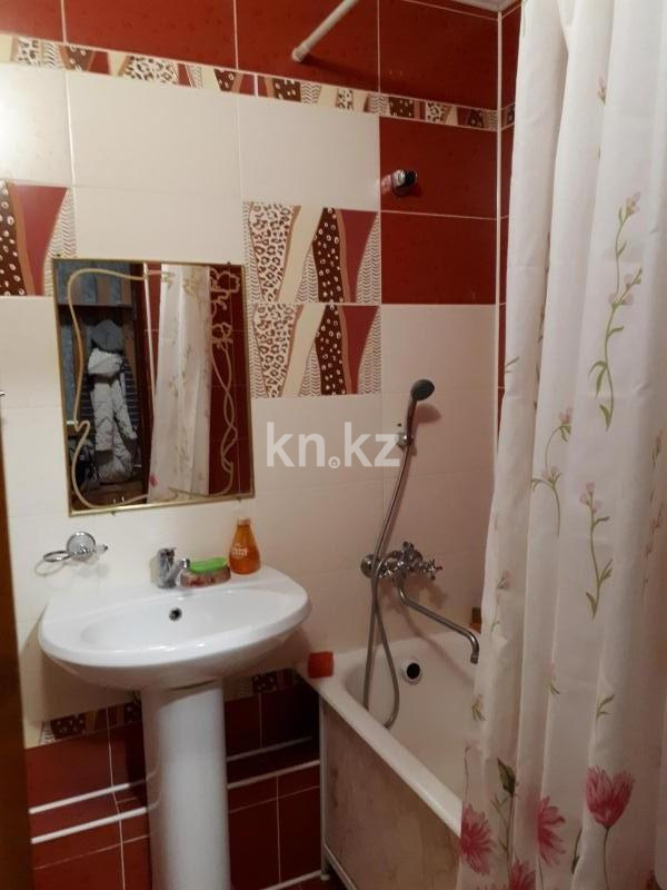 Аренда 1-комнатной квартиры посуточно, 40 м², ул. 101 Стрелковой Бригады, дом  7 - Продажа и аренда недвижимости в Актобе фото 8 из 10