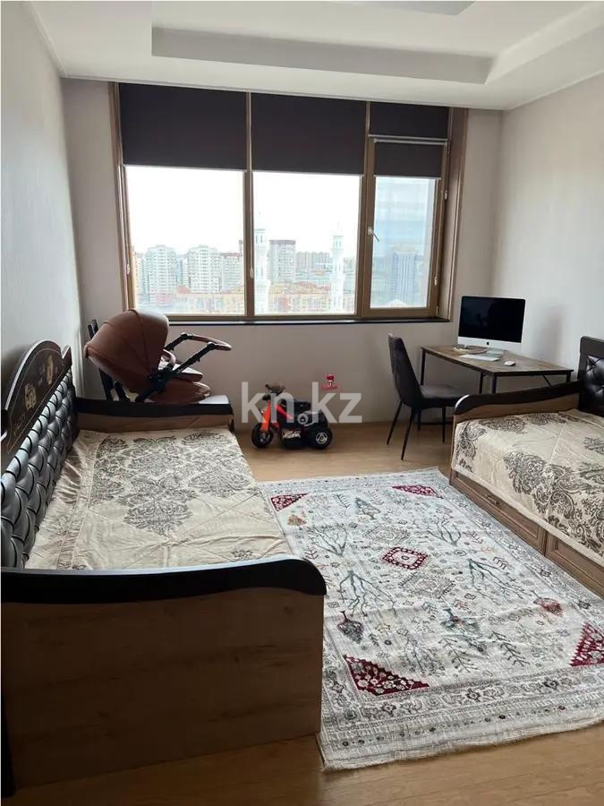 Продажа 3-комнатной квартиры, 92 м², пр. Кошкарбаева, дом  10 в Астане - фото 2