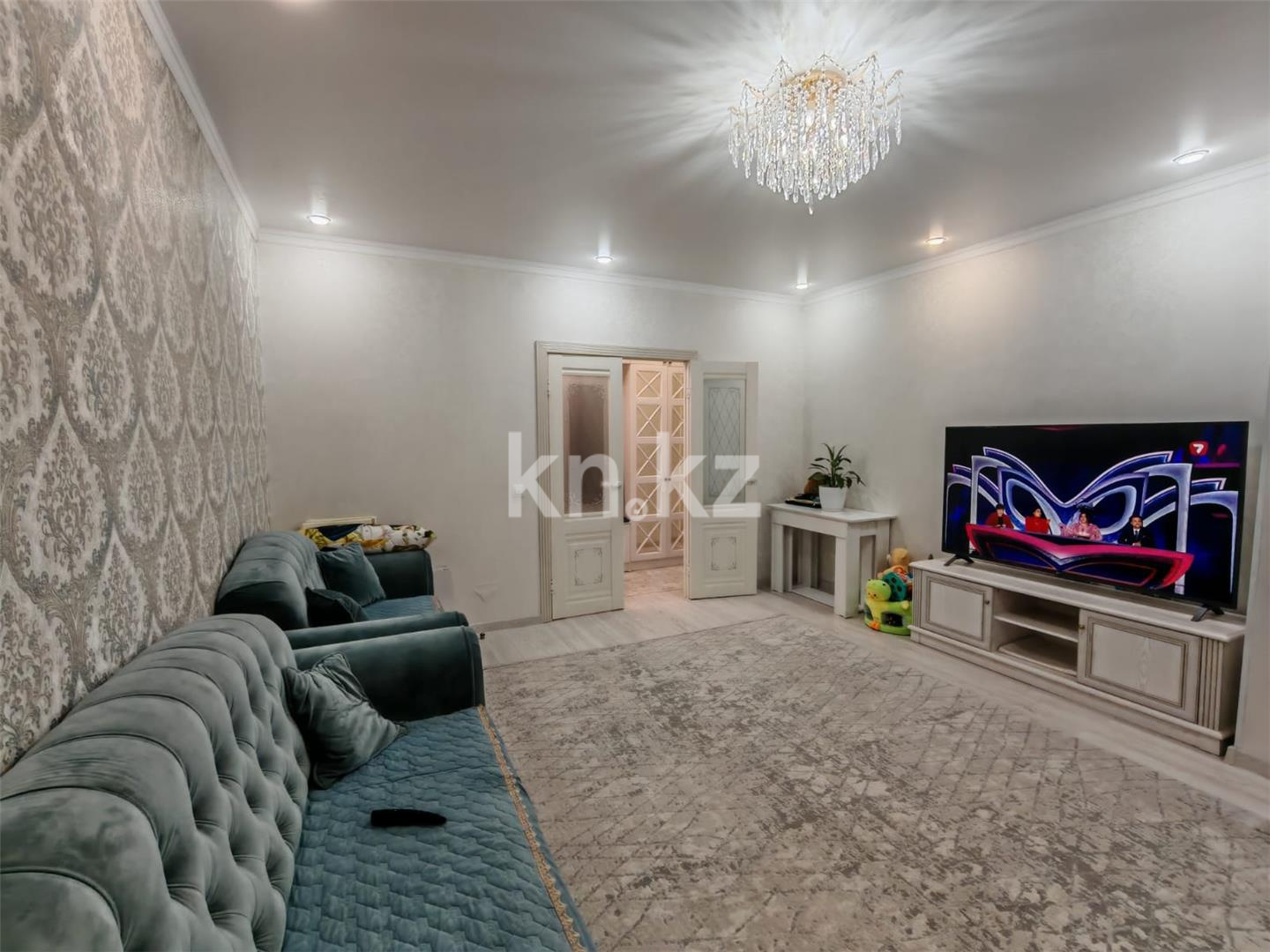 Продажа 2-комнатной квартиры, 62 м², ул. Сарыарка - Продажа квартир в Караганде фото 1 из 21