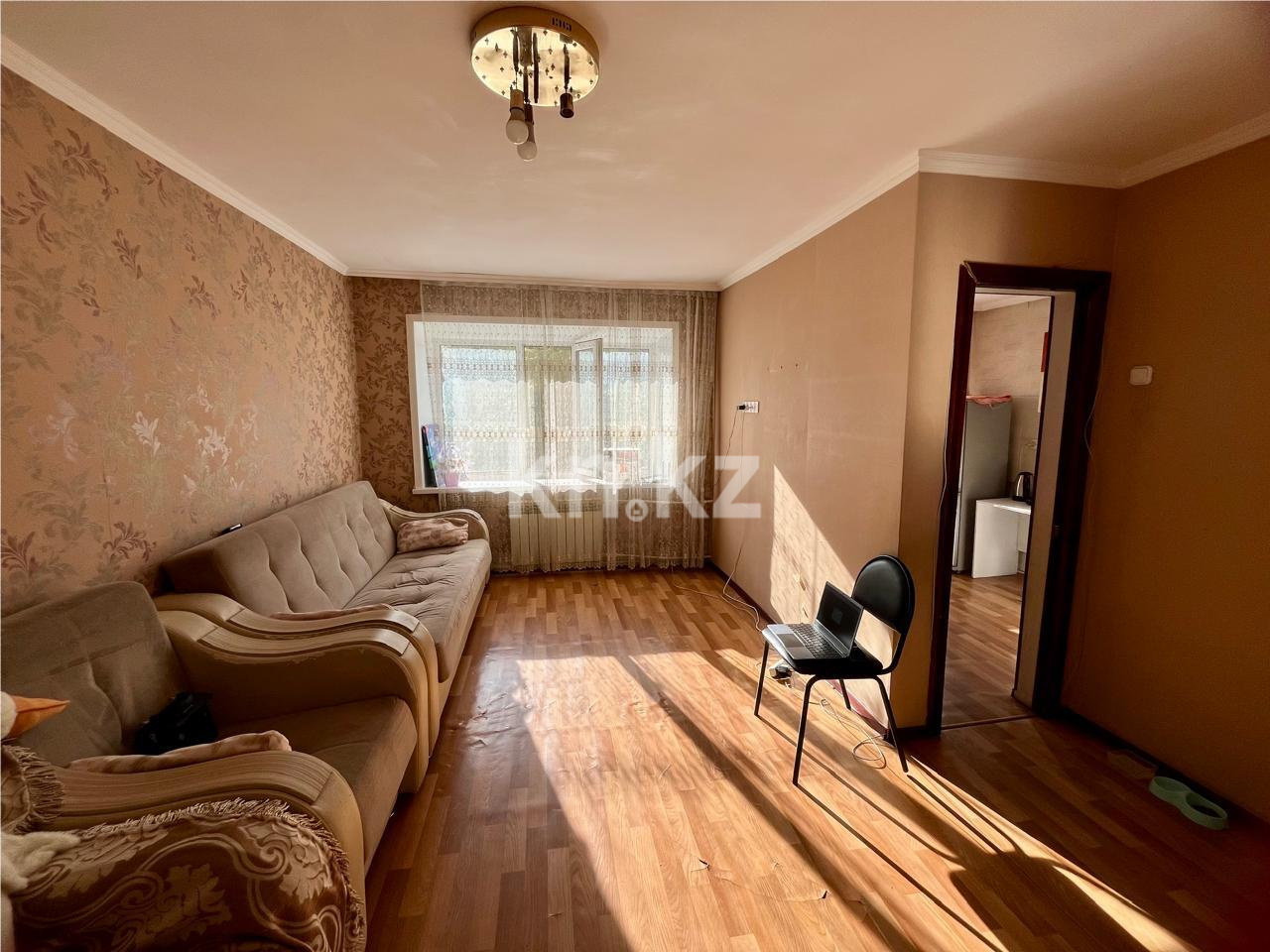 Продажа 1-комнатной квартиры, 32 м², мкр-н 12 - Продажа квартир в Караганде с фото фото 1 из 7