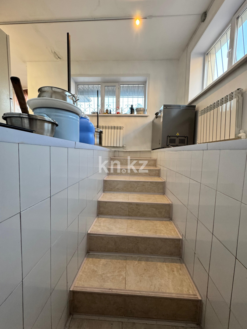 Продажа 6-комнатного дома, 343 м², ул. Карибжанова - Продажа домов, коттеджей в Караганде фото 28 из 36