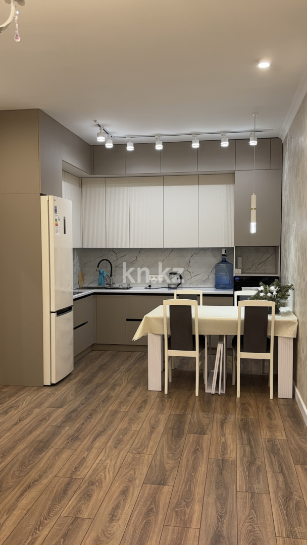 Аренда 3-комнатной квартиры, 90 м², пр. Республики, дом  49 - Аренда квартир помесячно в Караганде фото 26 из 37