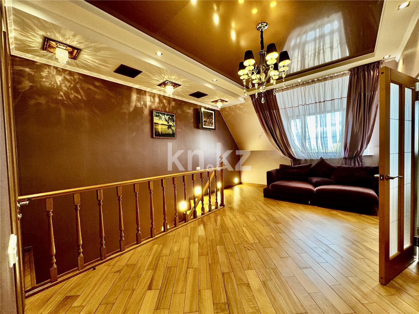 Продажа 6-комнатной квартиры, 227 м², ул. Ерубаева, дом  50/6 - Продажа  пятикомнатных квартир в Караганде фото 24 из 59