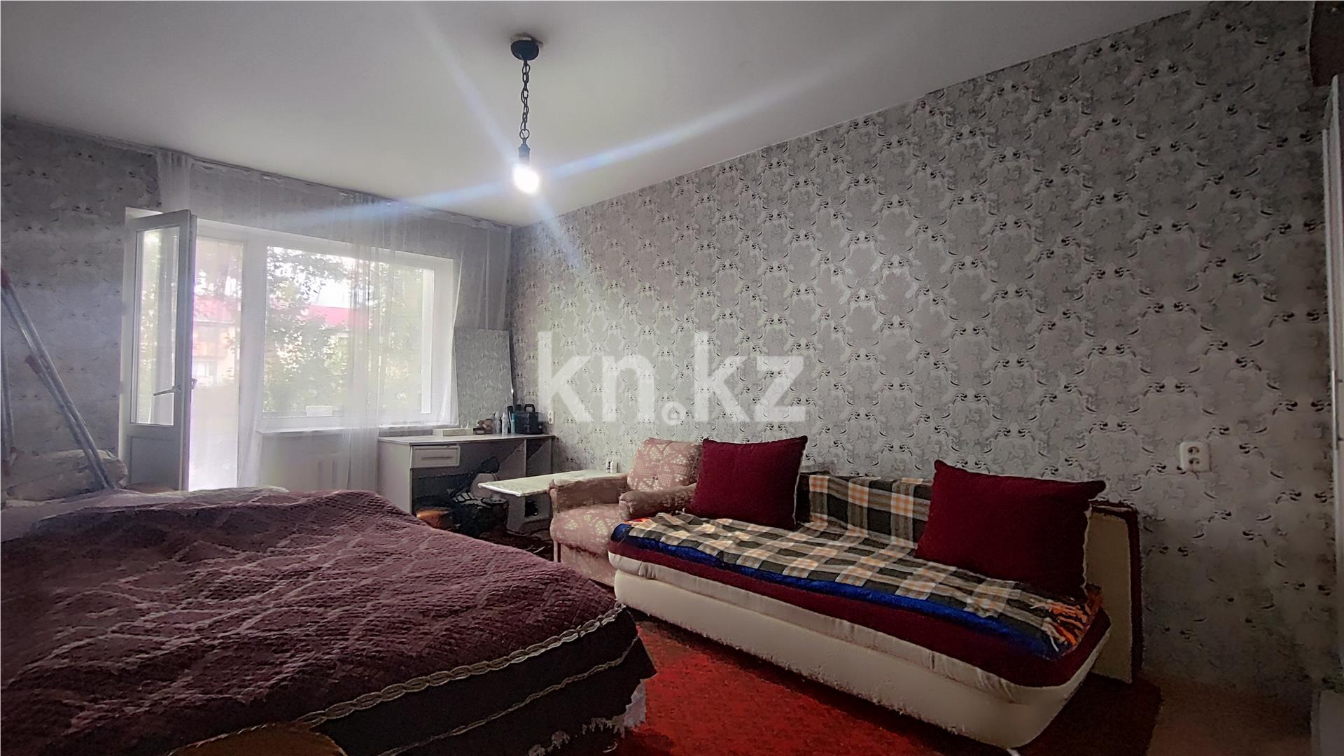 Продажа 1-комнатной квартиры, 32 м², мкр-н 14 - Продажа  однокомнатных квартир в Караганде с фото фото 1 из 13