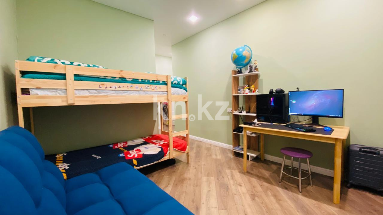 Продажа 3-комнатной квартиры, 80 м², ул. Ашимова, дом  21 в Караганде - фото 8