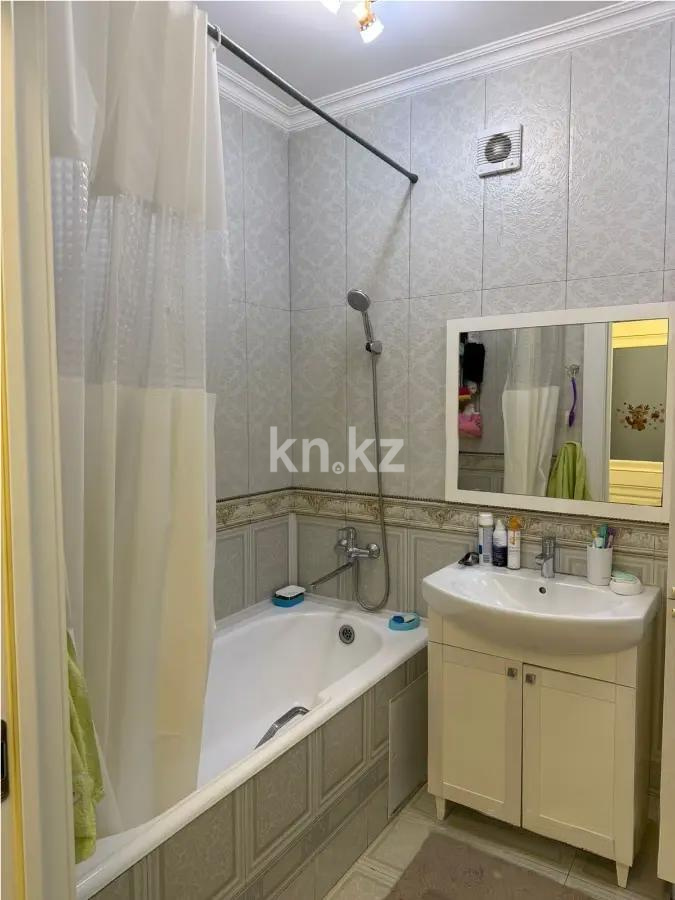 Продажа 3-комнатной квартиры, 72.3 м² в Алматы - фото 5