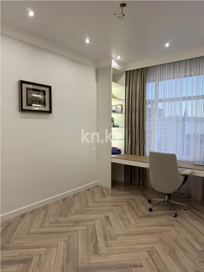 Продажа 4-комнатной квартиры, 140 м² в Астане - фото 4