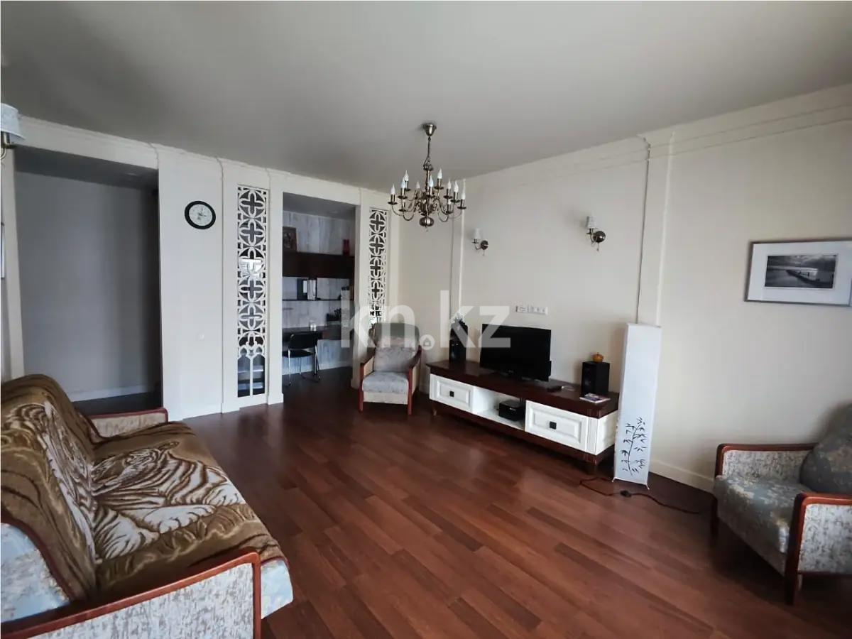 Продажа 3-комнатной квартиры, 57 м², ул. Абая, дом  16 - Продажа  трехкомнатных квартир в Караганде без посредников с фото фото 1 из 7