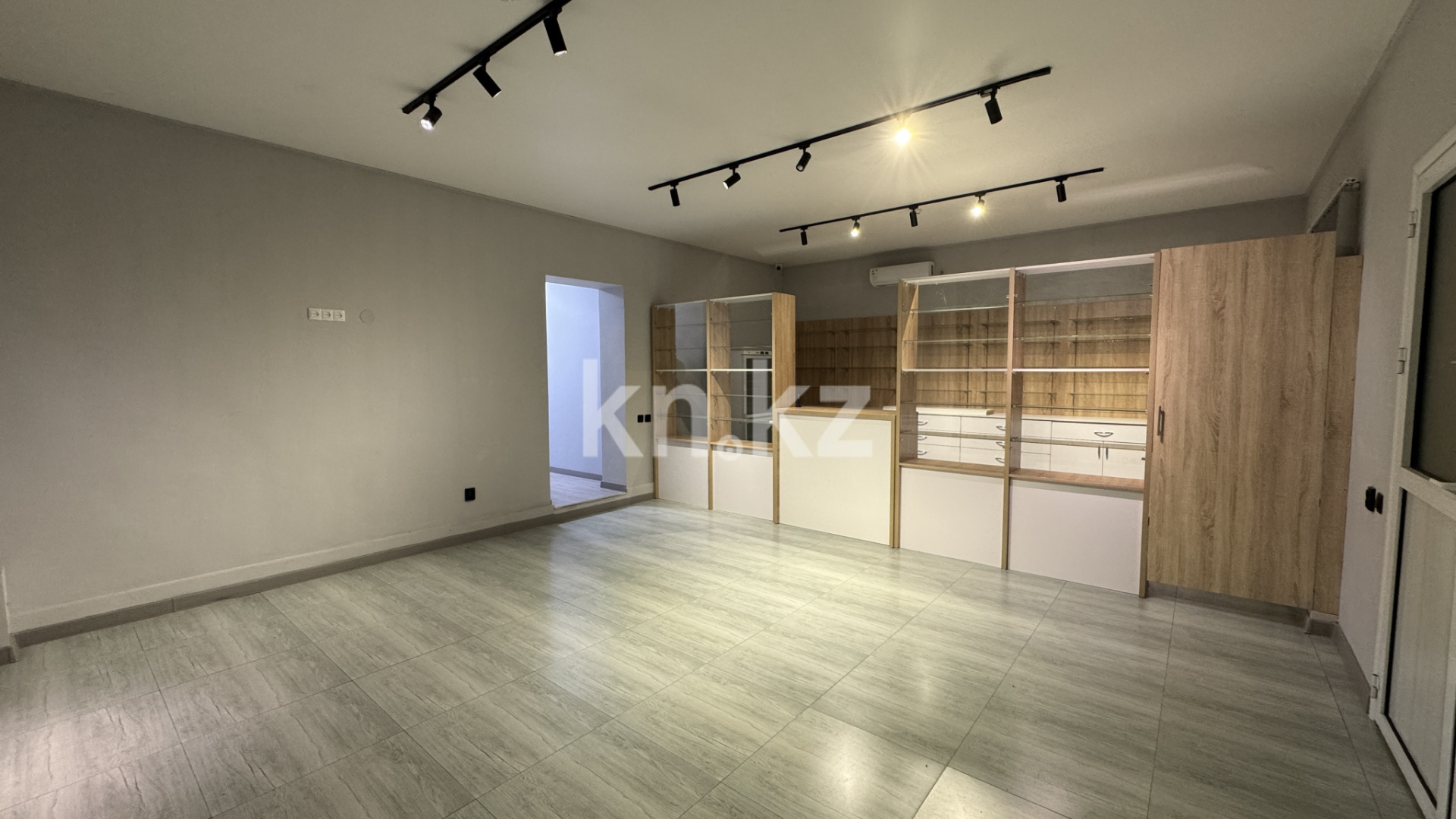 Продажа , 300 м², ул. Бекет батыра в Шымкенте - фото 3