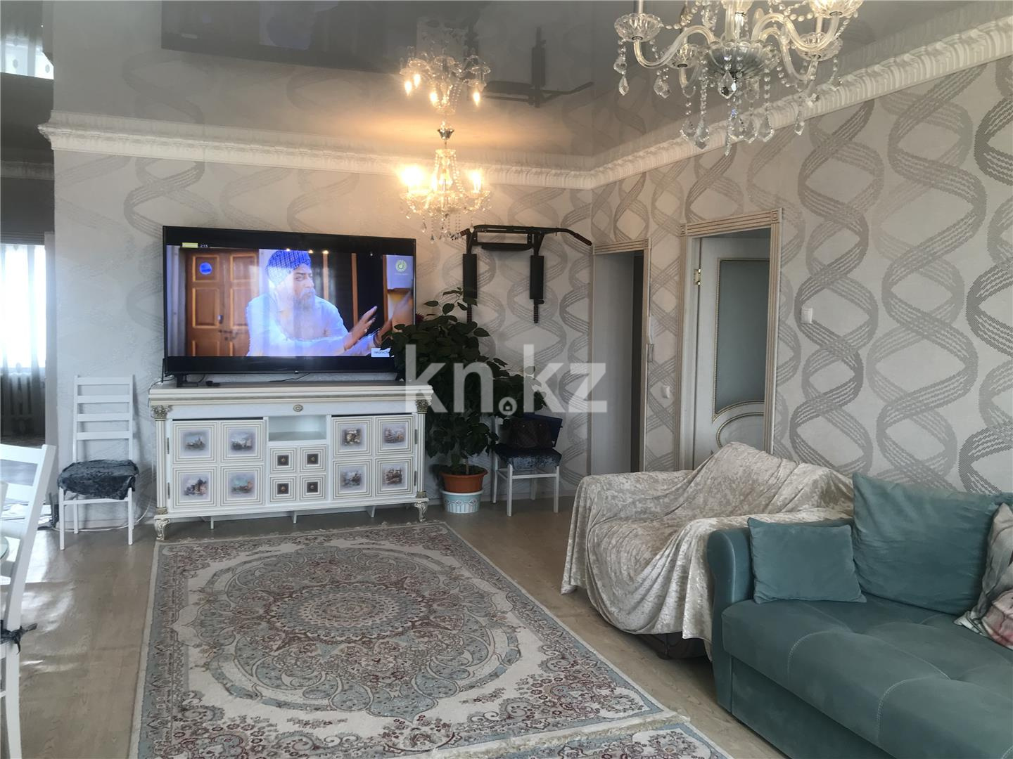 Продажа 3-комнатной квартиры, 80 м², ул. Сарыарка - Продажа  трехкомнатных квартир в Караганде фото 2 из 15
