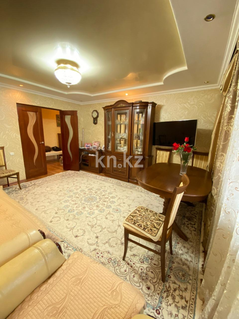 Продажа 4-комнатной квартиры, 75 м², пр. Республики, дом  32 - Продажа квартир в Караганде с фото фото 3 из 14