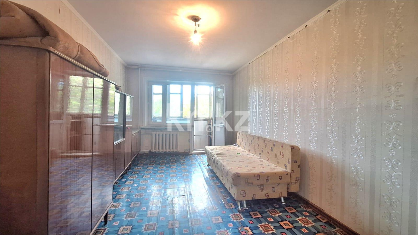 Продажа 3-комнатной квартиры, 62 м², мкр-н 16, дом  39 - Продажа  трехкомнатных квартир в Караганде фото 1 из 10