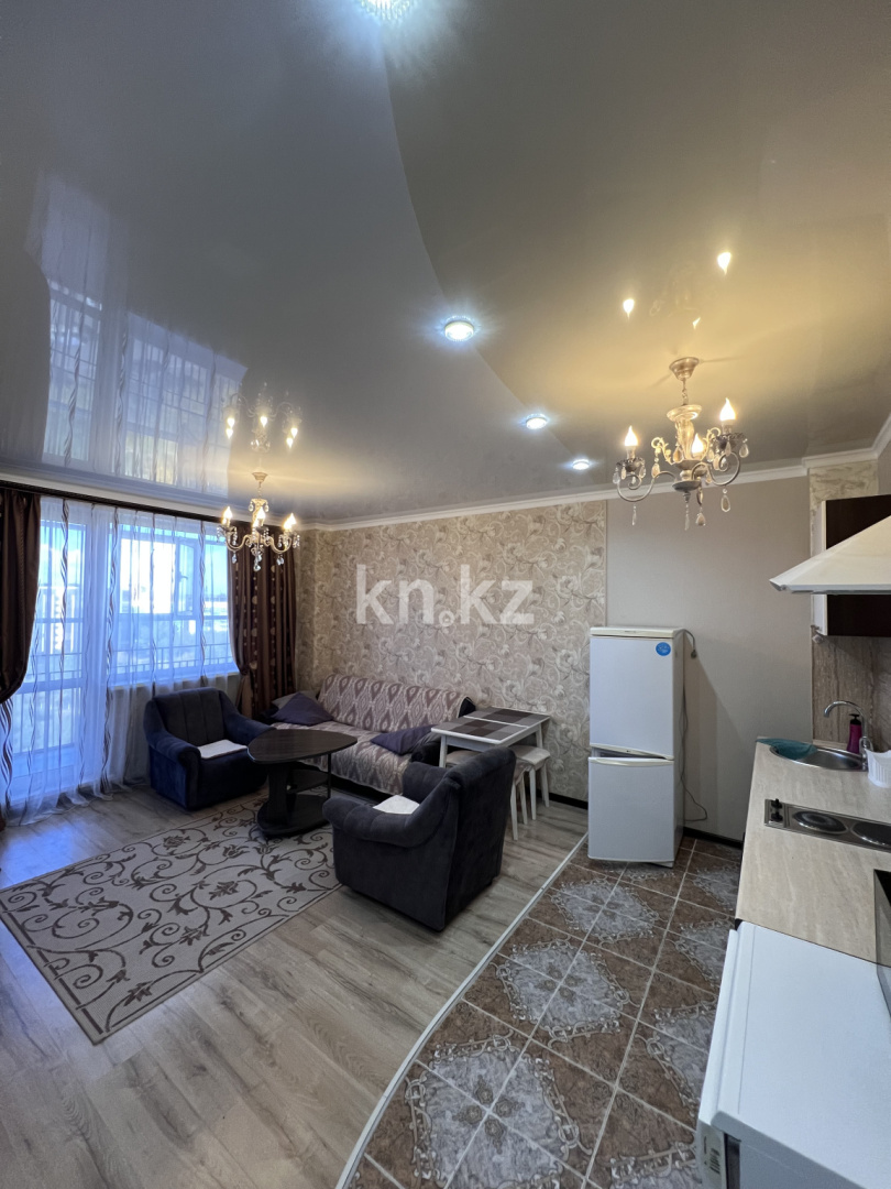 Аренда 2-комнатной квартиры, 50 м², пр. Республики, дом  42 - Аренда  двухкомнатных квартир помесячно в Караганде фото 1 из 25