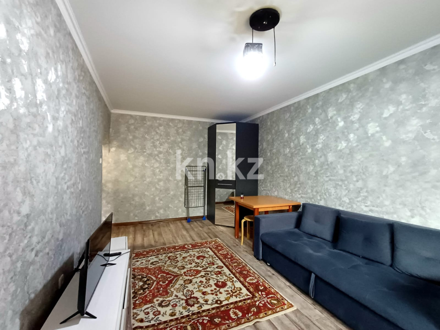 Продажа 1-комнатной квартиры, 30 м², ул. Радостовца - Продажа квартир в Алматы фото 1 из 12