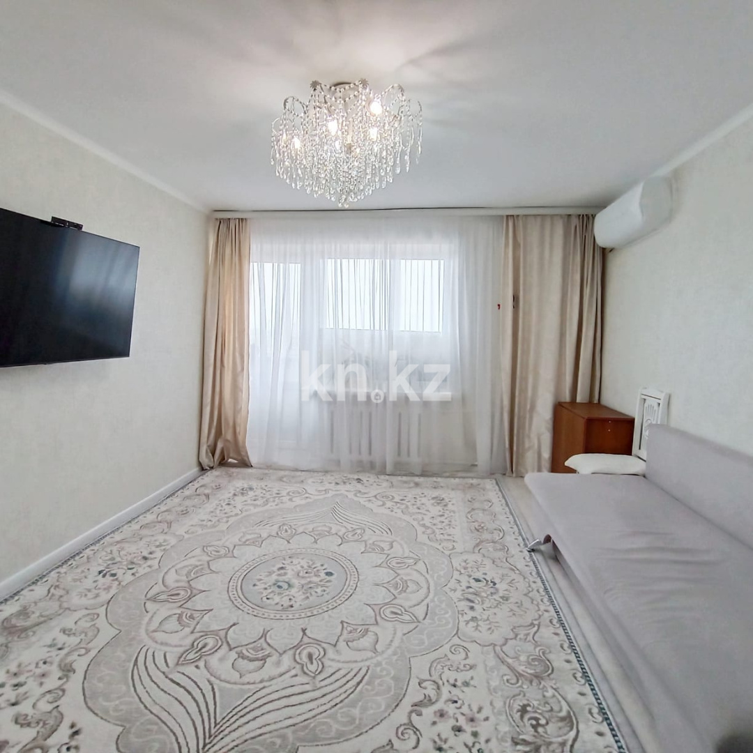 Продажа 3-комнатной квартиры, 77 м², мкр-н Строитель - Продажа и аренда недвижимости в Уральске фото 1 из 16