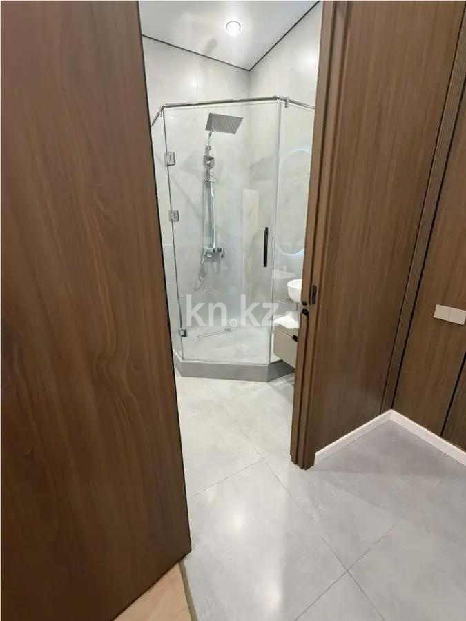 Продажа 3-комнатной квартиры, 74 м², пр. Райымбека, дом  348/1 в Алматы - фото 4