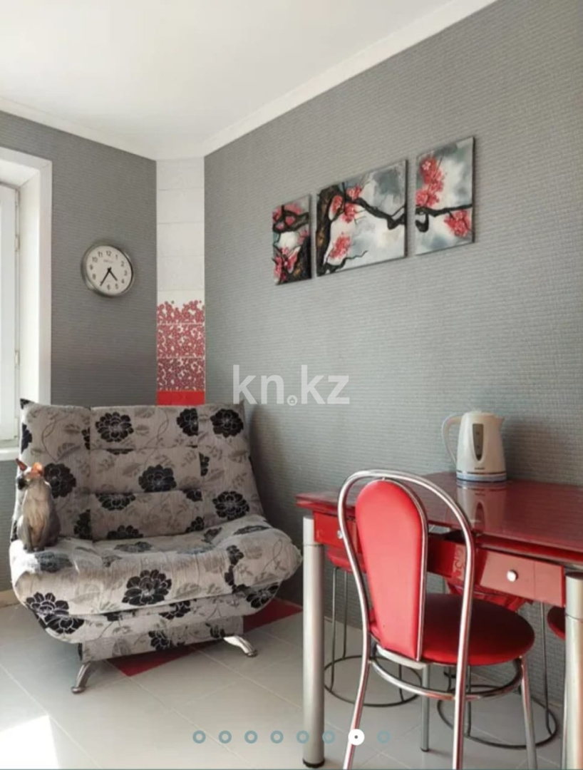Аренда 2-комнатной квартиры посуточно, 50 м², пр. Н. Абдирова, дом  16/2 - Аренда  двухкомнатных квартир посуточно в Караганде фото 2 из 9