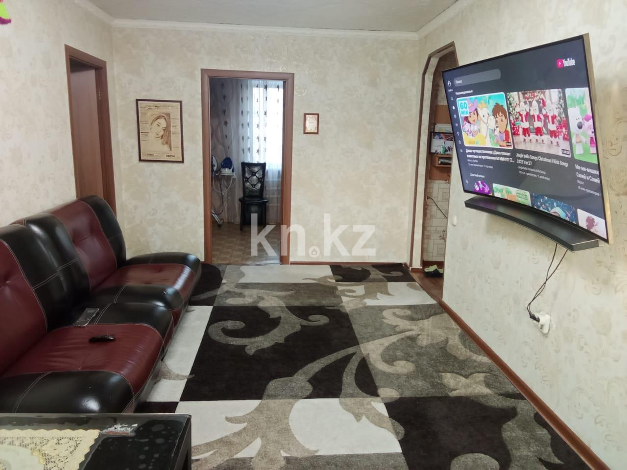 Продажа 4-комнатной квартиры, 83 м², 2 кв-л, дом  24 - Продажа четырехкомнатных квартир в Караганде в Майкудуке фото 1 из 14