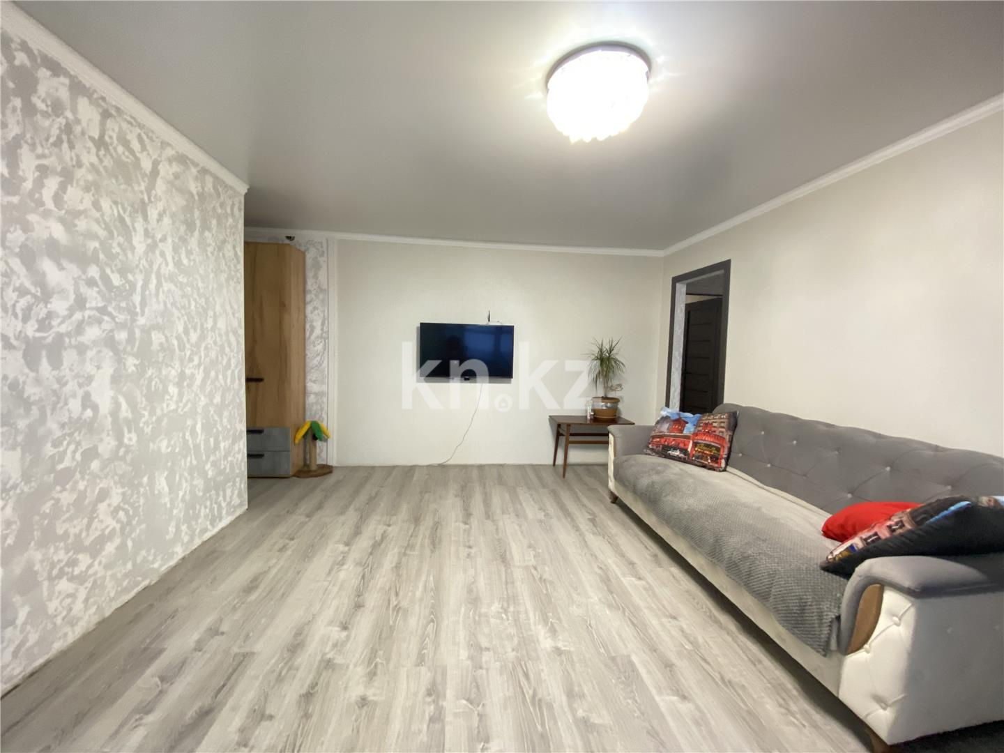 Продажа 3-комнатной квартиры, 55 м², ул. Зелинского, дом  28/2 - Продажа квартир в Казахстане фото 1 из 9