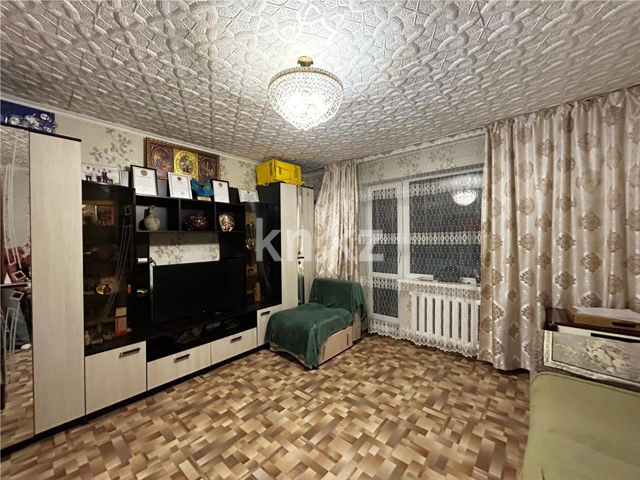 Продажа 3-комнатной квартиры, 65 м², ул. Гапеева - Продажа  трехкомнатных квартир в Караганде фото 2 из 15